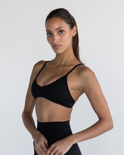 Form Ella Crop - Black